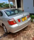 Toyota Premio 2004 Nyeupe - 3