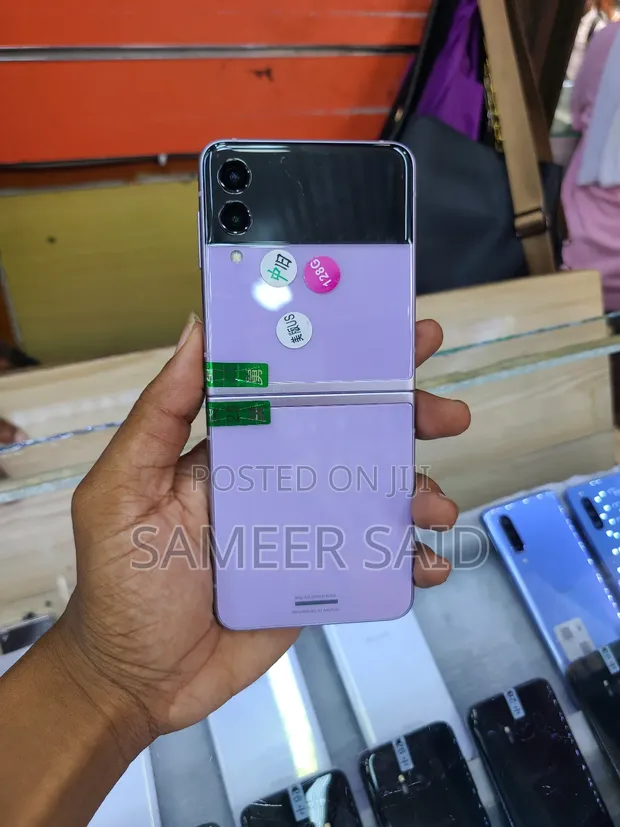 Samsung Galaxy Z Flip 3 128GB Iliyorejeshwa - 1