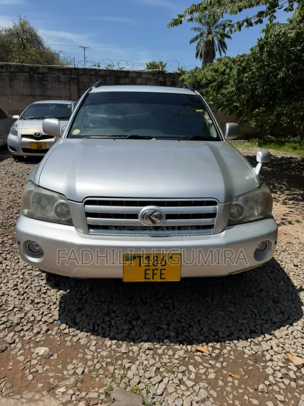 Toyota Kluger 2004 Silver - 1