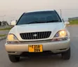 Toyota Harrier 2001 Nyeupe - 1
