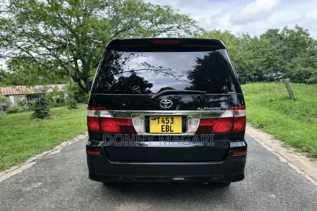Toyota Alphard 2006 Nyeusi - 1
