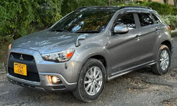 Mitsubishi RVR 2.0 2011 Kijivu - 1