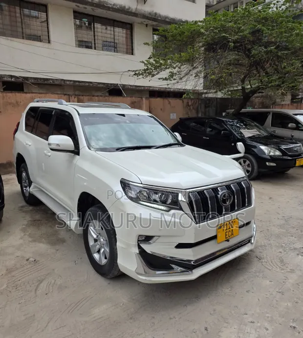 Toyota Land Cruiser Prado TXL 2021 - 1