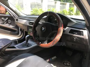 BMW 3 Series 2008 Rangi ya L Pearl