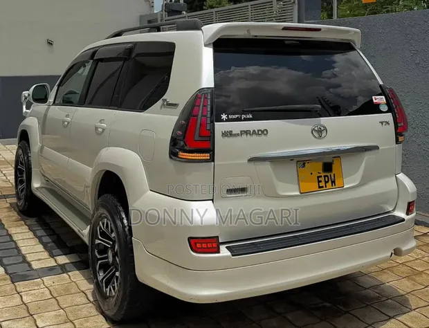 Toyota Land Cruiser Prado 2007 Nyeupe - 1