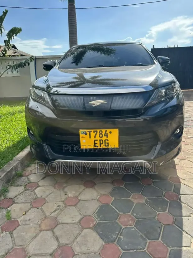 Toyota Harrier 2015 Nyeusi - 1