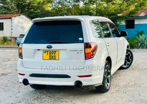 Subaru Forester XT 2010 Nyeupe