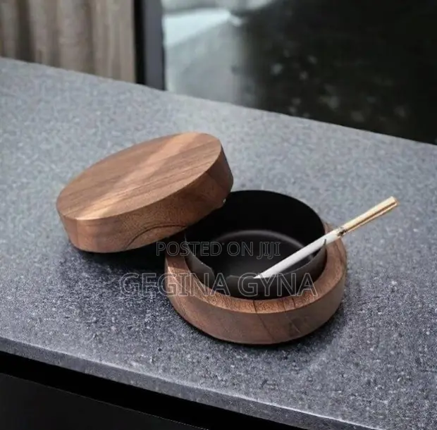 Ashtray ya Mbao ya Kipekee - Mpya Kabisa - 1