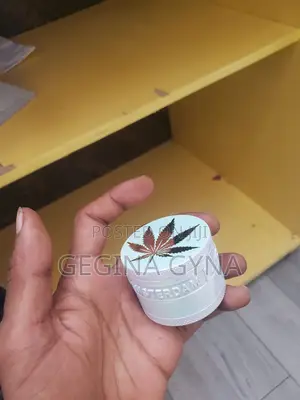 Medium Grinder - Brand New