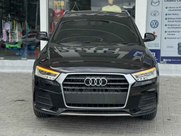 Audi Q3 TFSI 2015 Black - 1