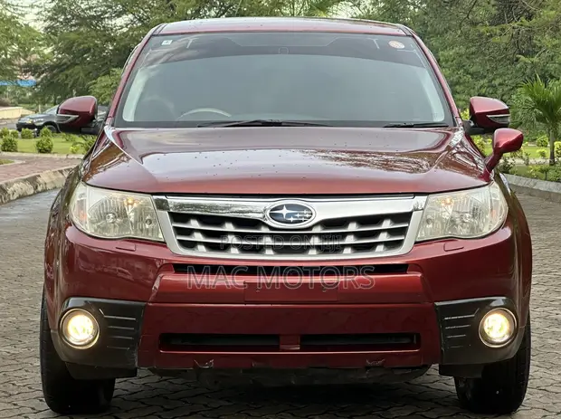 Subaru Forester 2011 Red - 1