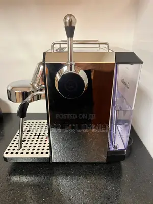 1.7L Semi-Automatic Espresso Coffee Machine (Model G3006)