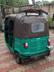 TVS King Deluxe Plus iTouch Start Tricycle 2025 Green - 2