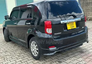 Toyota Corolla Rumion 2009 Nyeusi