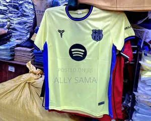 Adidas T-Shirt Mpya ya Pamba - Bluu