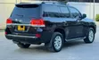 Toyota Land Cruiser V8 2021 Black - 3