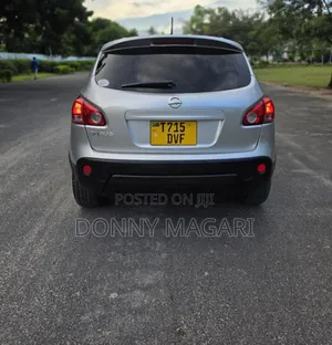Nissan Dualis 2009 Nyeupe