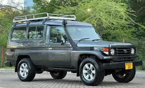 Toyota Land Cruiser Hardtop 2006 Kijani