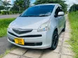 Toyota Ractis 2008 Nyeupe - 2