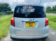 Toyota Ractis 2008 Nyeupe - 4