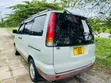 Toyota Noah 2001 Nyeupe - 2