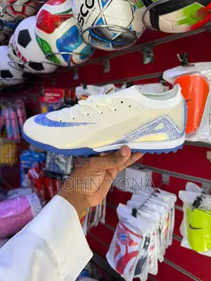 Nike Air Zoom Mercurial Vapor 16 Elite TF Football Boots