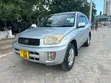 Toyota RAV4 2005 Nyeupe - 2