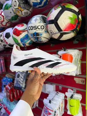Adidas Predator Training Football Boots - White