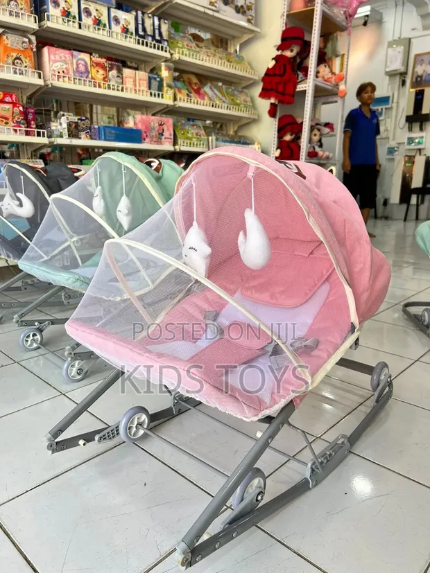 Baby Rocker with Wheel, Handle and Net - 1