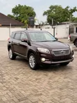 Toyota Vanguard 2010 Maroon - 2