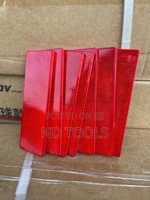 Plate ya Onyo Reflector Nyeupe na Nyekundu