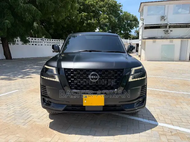 Nissan Patrol 2023 - 7 Seats, Full Options - 1