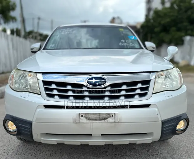 Subaru Forester 2010 Nyeupe - 1