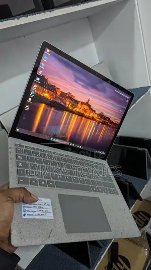 Microsoft Surface Laptop 3 - 8GB RAM, Intel Core i5, 256GB SSD