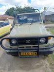 Toyota Land Cruiser Pickup 1998 Beige - 1