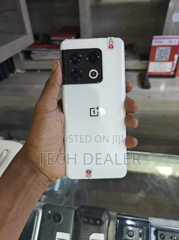 OnePlus 10 Pro 512GB Nyeupe - 1