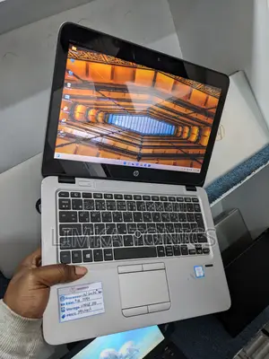 New HP EliteBook 820 G3 Laptop