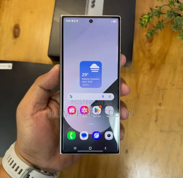 Samsung Galaxy Z Fold6 512GB Mpya - 1