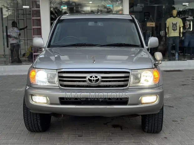 Toyota Land Cruiser 100 4.2 TD Executive 2005 Silver - 1
