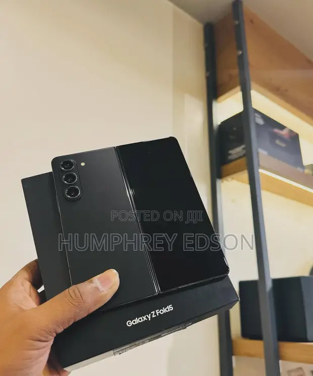 Samsung Galaxy Z Fold 5 256GB Mpya Nyeusi - 1