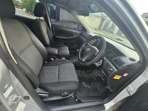 Toyota Allex 2002 Nyeupe