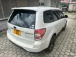 Subaru Forester 2011 Nyeupe - 2