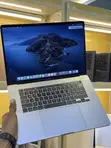 Apple MacBook Pro 2017 16GB RAM, 512GB SSD - 4