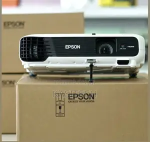 Epson S41 Full HD Projector