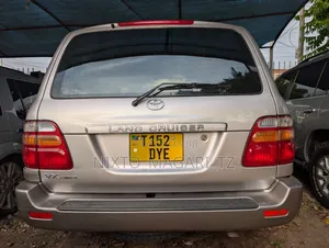 Toyota Land Cruiser VX Limited 2002 Silver