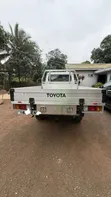 Toyota Land Cruiser 79 Series Pickup 2024 Nyeupe - 2