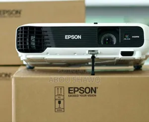 Epson S41 High Definition Projector