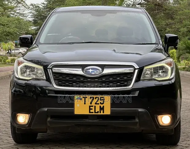 Subaru Forester SV Premium 2014 Nyeusi - 1