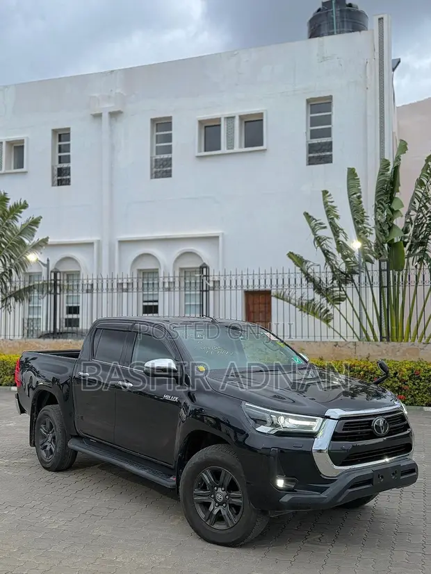 Toyota Hilux Revo Double Cab 2.4 Diesel RWD 2022 - 1