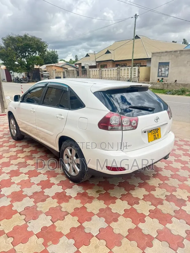 Toyota Harrier 2005 Nyeupe - 1